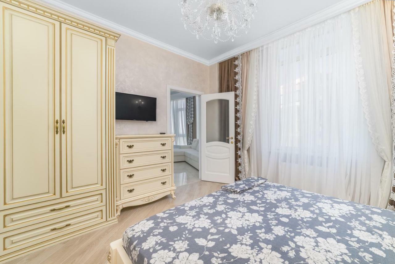 Vip Level Sea View Apartment Oldenburg Bagian luar foto